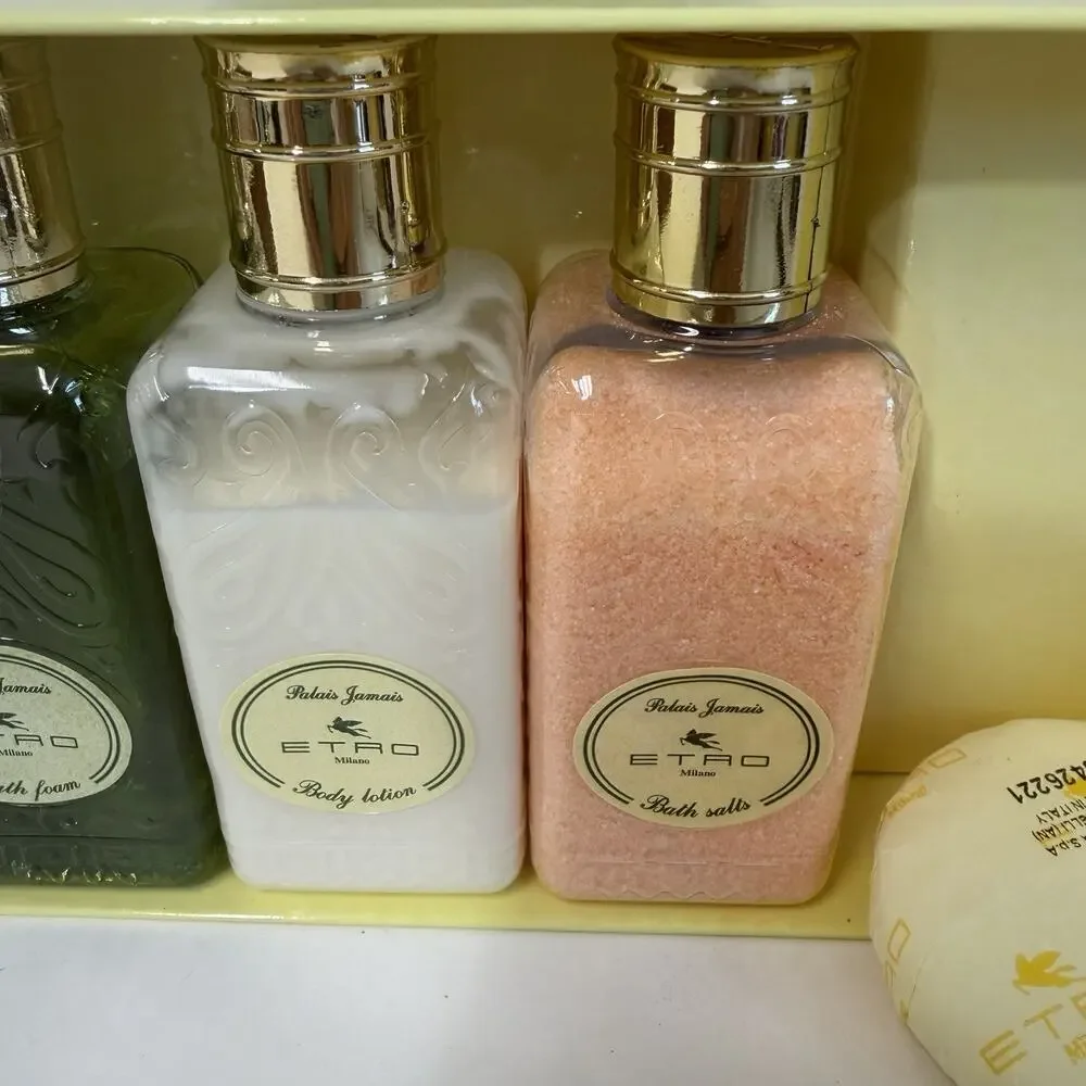 Etro Milano Palais Jamais Luxury Set Shampoo Conditioner Lotion Bath Foam Salt